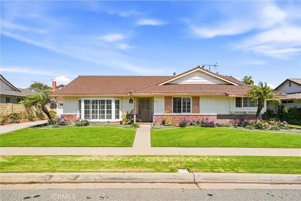 $1,380,000 | 759 South Rosalind Drive, Orange, CA 92869