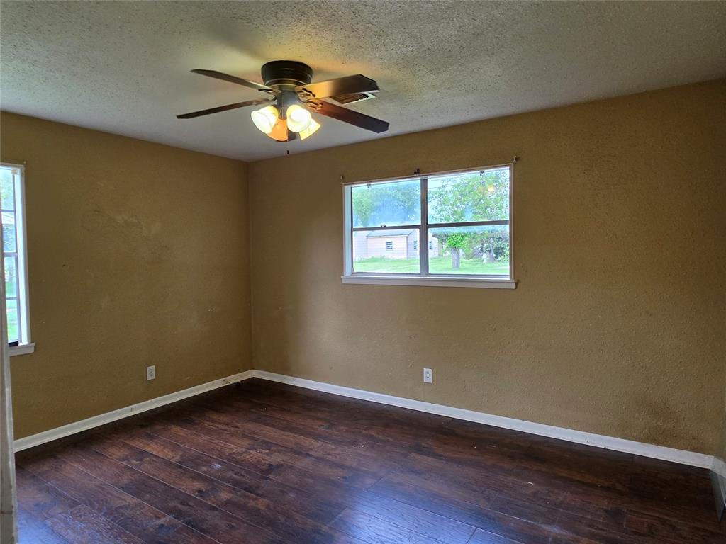 509 Starkey Street Bangs, TX 76823 - Photo 18 of 19