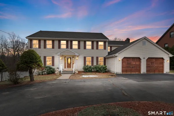 $694,999 | 238 Two Rod Highway, Wethersfield, CT 06109