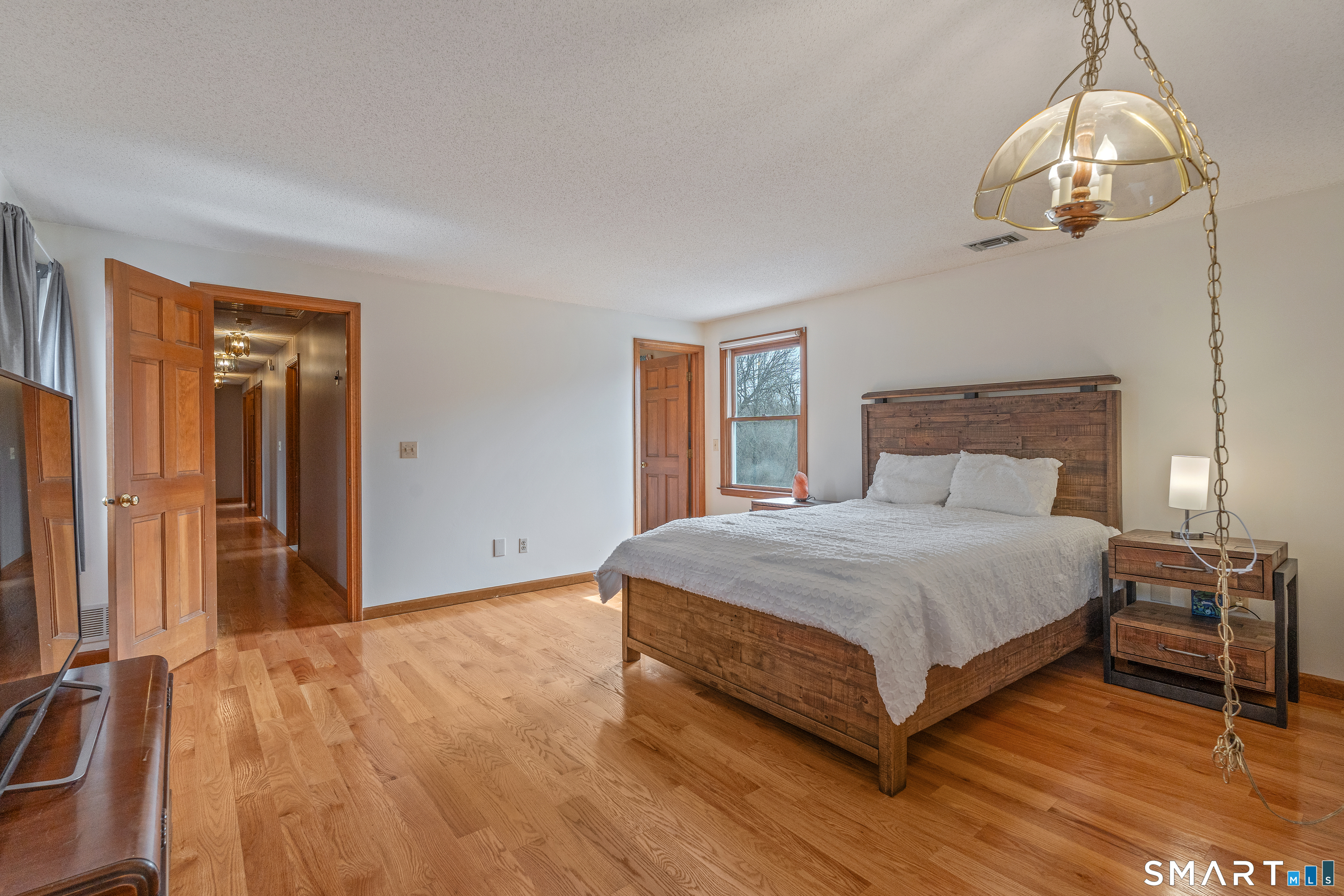 238 Two Rod Highway Wethersfield, CT 06109 - Photo 23 of 40