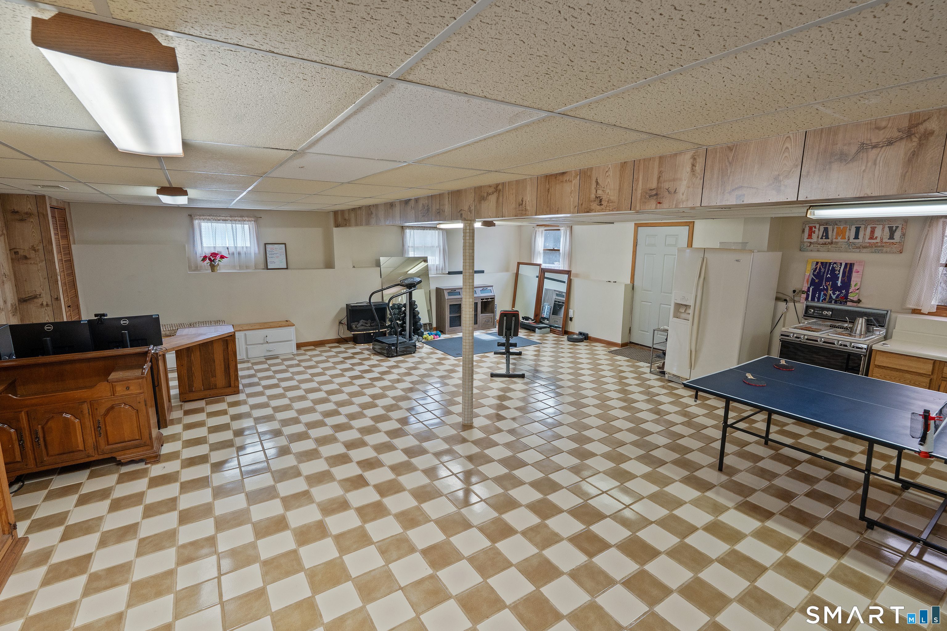 238 Two Rod Highway Wethersfield, CT 06109 - Photo 35 of 40