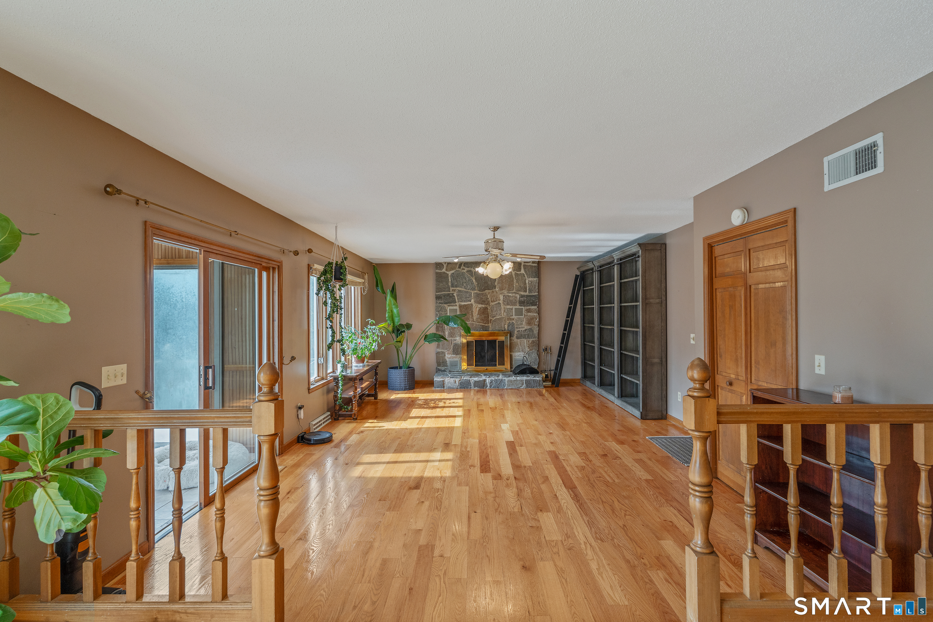 238 Two Rod Highway Wethersfield, CT 06109 - Photo 4 of 40