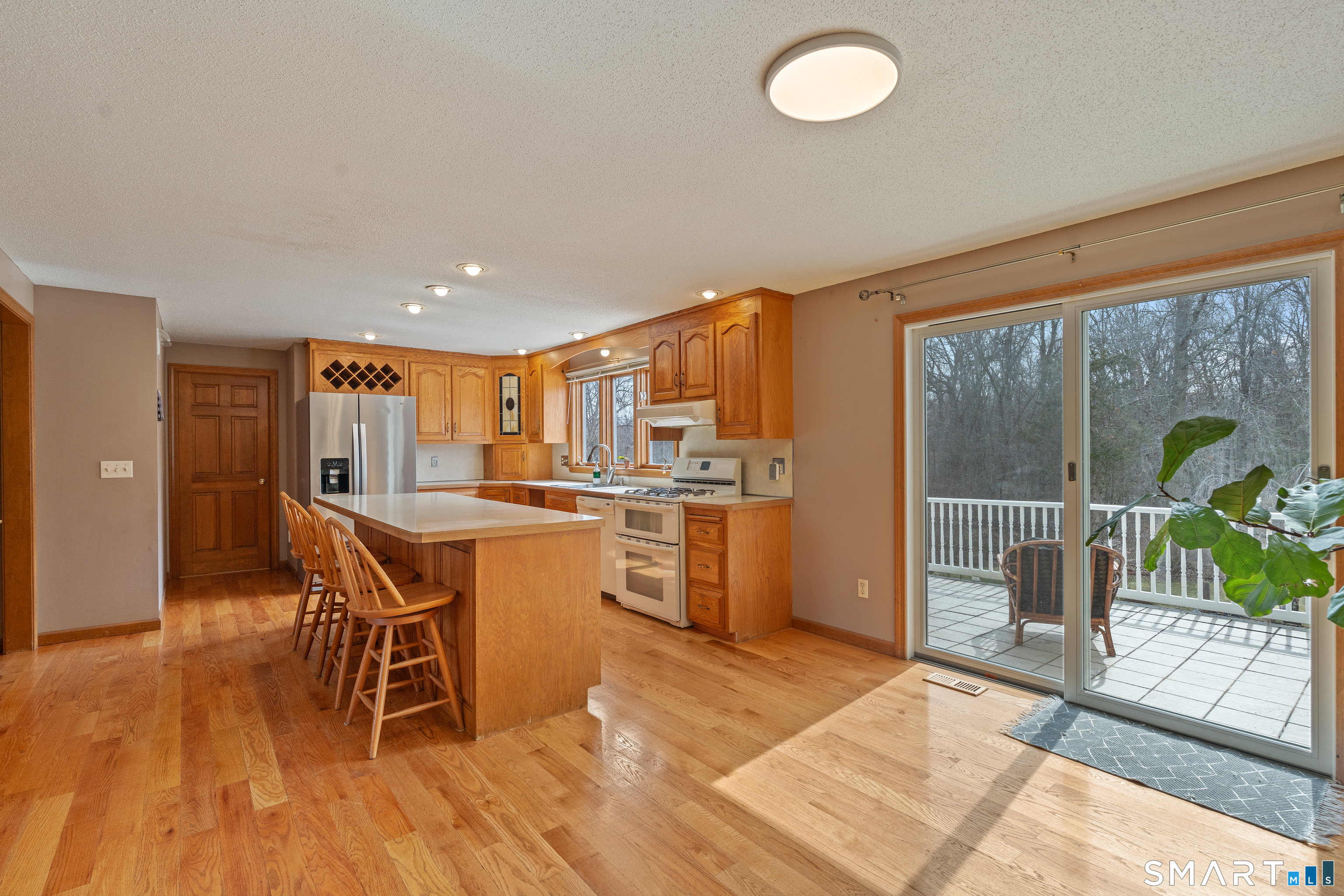 238 Two Rod Highway Wethersfield, CT 06109 - Photo 9 of 40