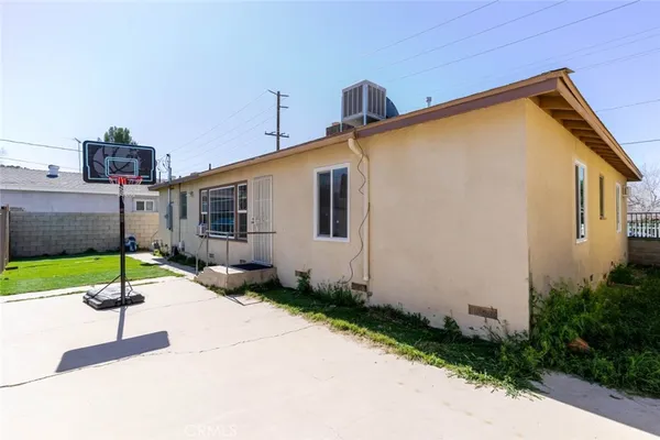 $595,000 | 44632 Fern Avenue, Lancaster, CA 93534