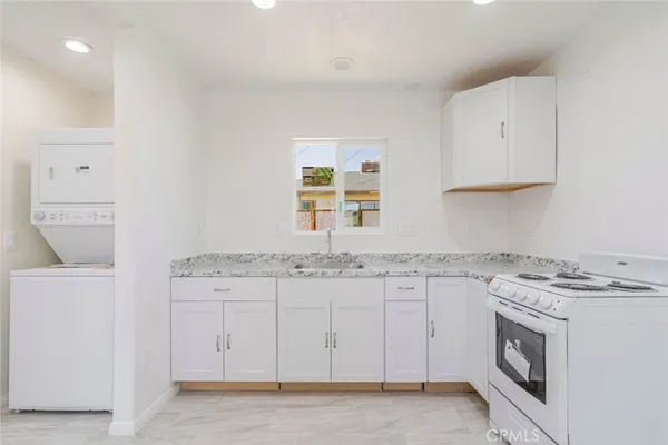 $595,000 | 44632 Fern Avenue, Lancaster, CA 93534