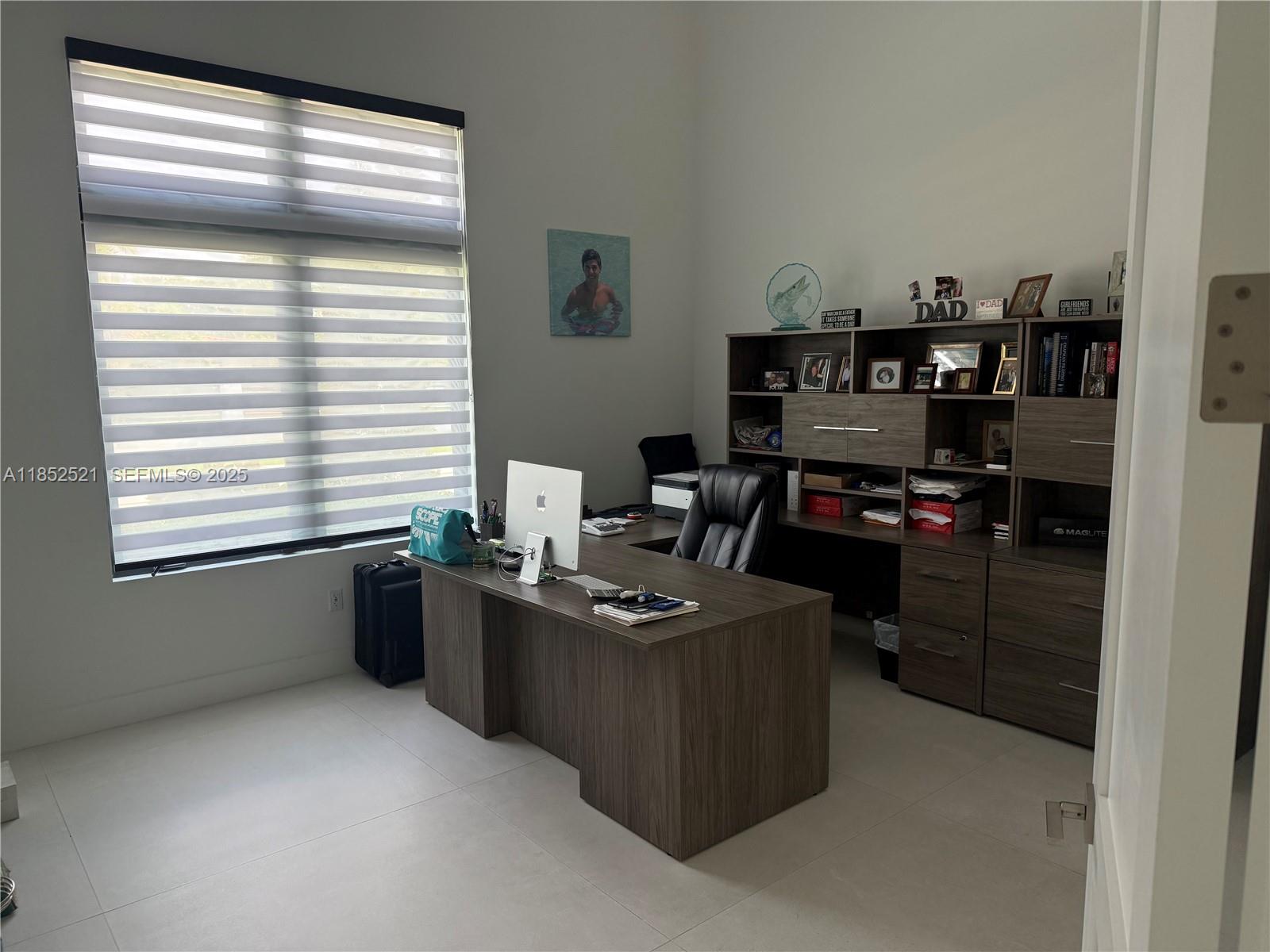 9600 Southwest 66th Street Miami, FL 33173 - Photo 29 of 56 a room with furniture and window