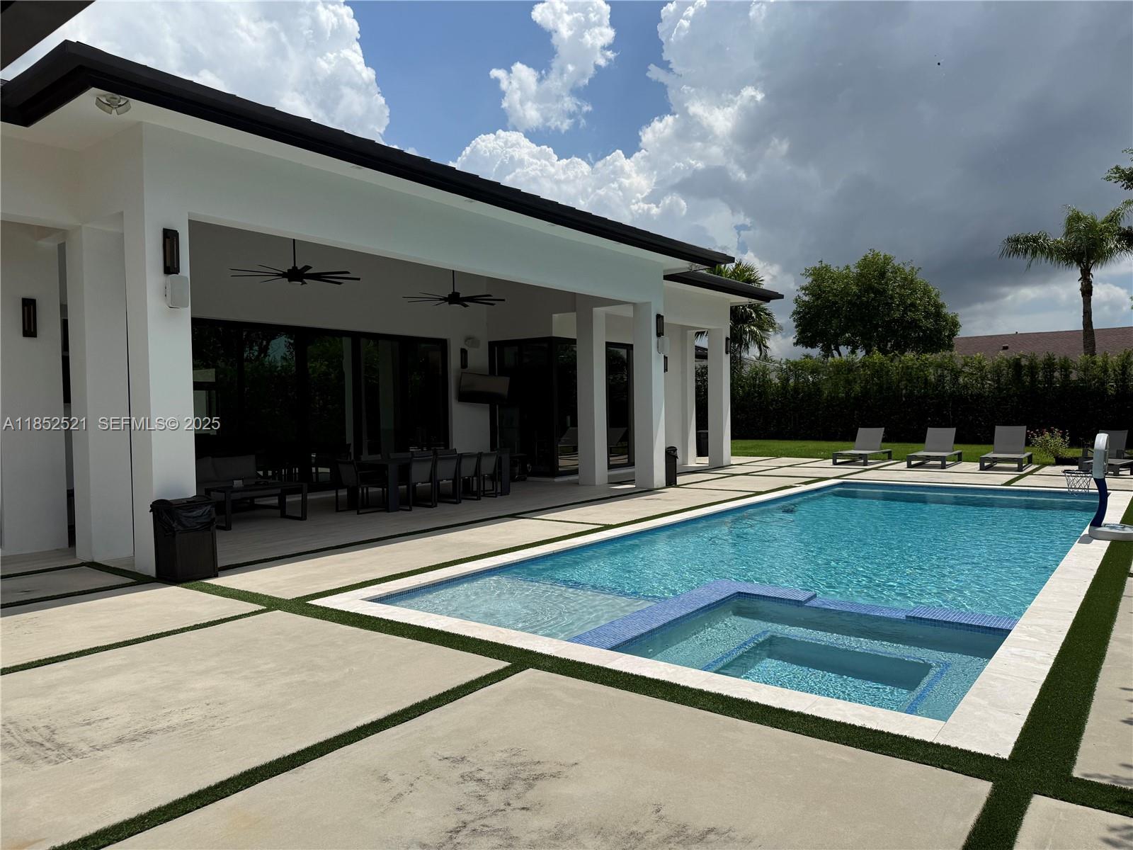 9600 Southwest 66th Street Miami, FL 33173 - Photo 45 of 56