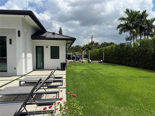 $6,300,000 | 9600 Southwest 66th Street, Miami, FL 33173