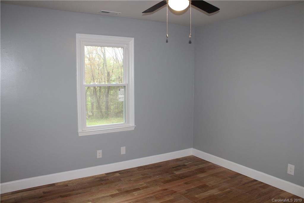 524 Settlemyre Road Morganton, NC 28655 - Photo 17 of 22 Gallery Image 17