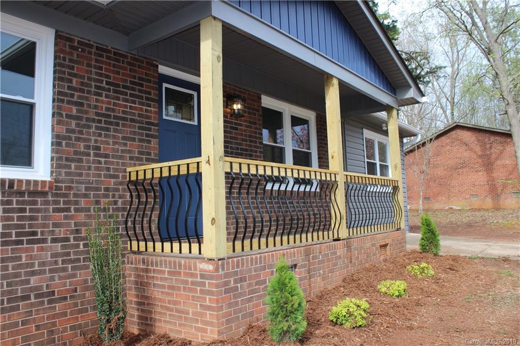 524 Settlemyre Road Morganton, NC 28655 - Photo 3 of 22 Gallery Image 3