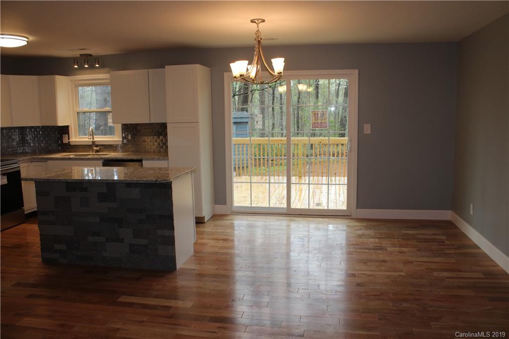 524 Settlemyre Road Morganton, NC 28655 - Photo 7 of 22 Gallery Image 7
