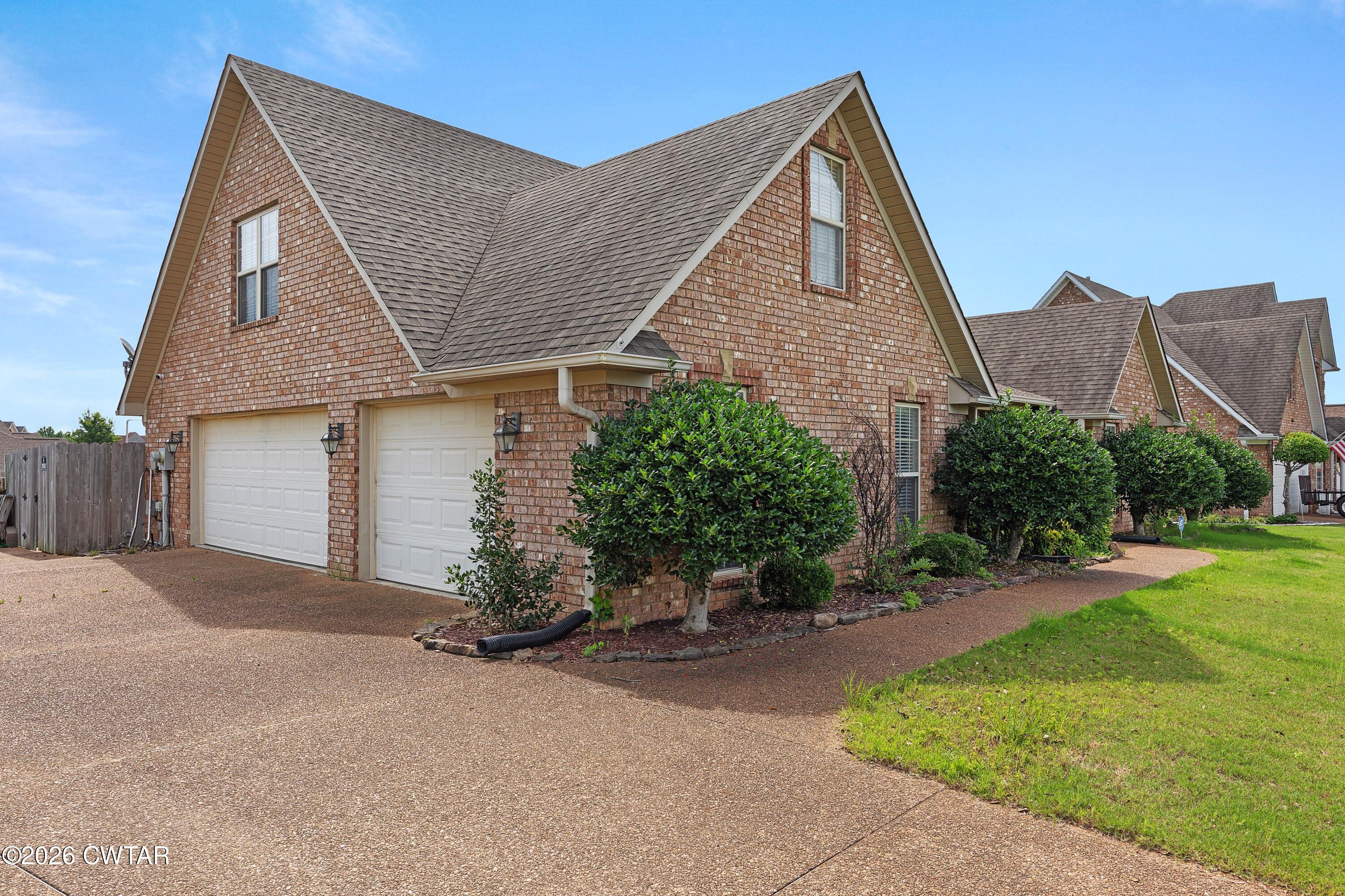 184 Fawn Ridge Drive Jackson, TN 38305 - Photo 4 of 28 Fawn side
