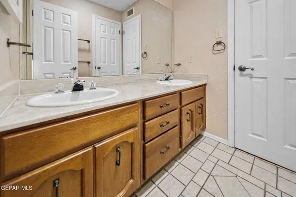 $358,000 | 4937 Vista Grande Circle, El Paso, TX 79922