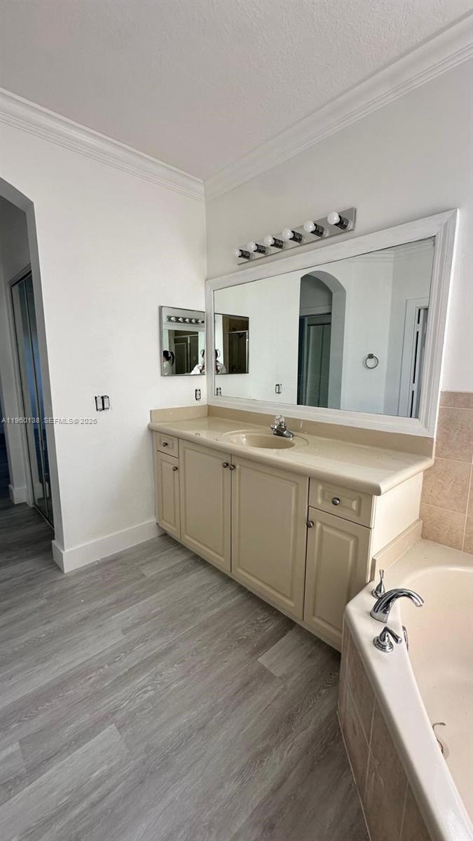 11362 Southwest 137th Place Miami, FL 33186 - Photo 13 of 15 Master Bathroom