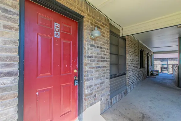 $126,000 | 1214 Baylor Avenue, Unit 205, Waco, TX 76706