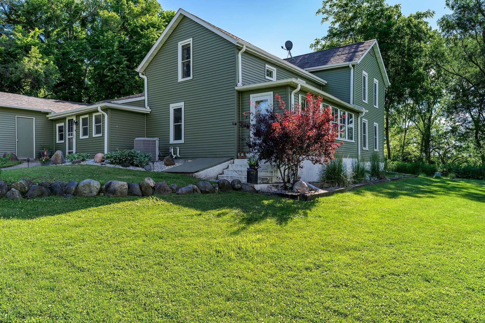 8321 Blomberg Road Cherry Valley, IL 61016 - Photo 4 of 65
