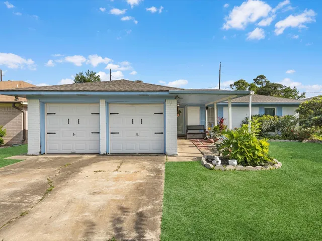 $194,999 | 15935 Dunman Lane, Houston, TX 77044