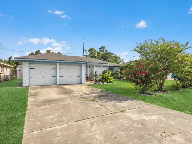 $194,999 | 15935 Dunman Lane, Houston, TX 77044