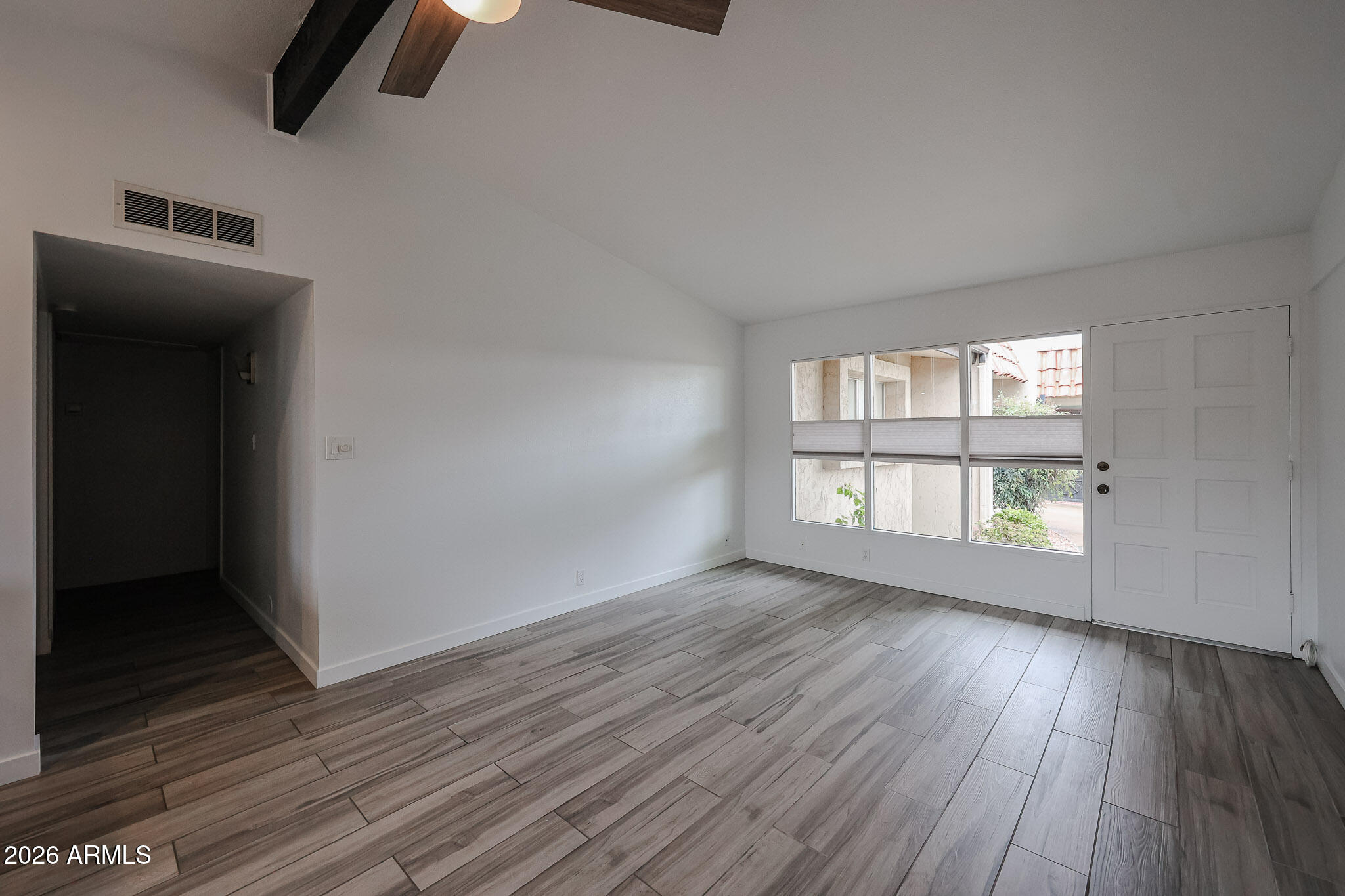 1320 East Bethany Home Road, Unit 62 Phoenix, AZ 85014 - Photo 25 of 35 Living Room