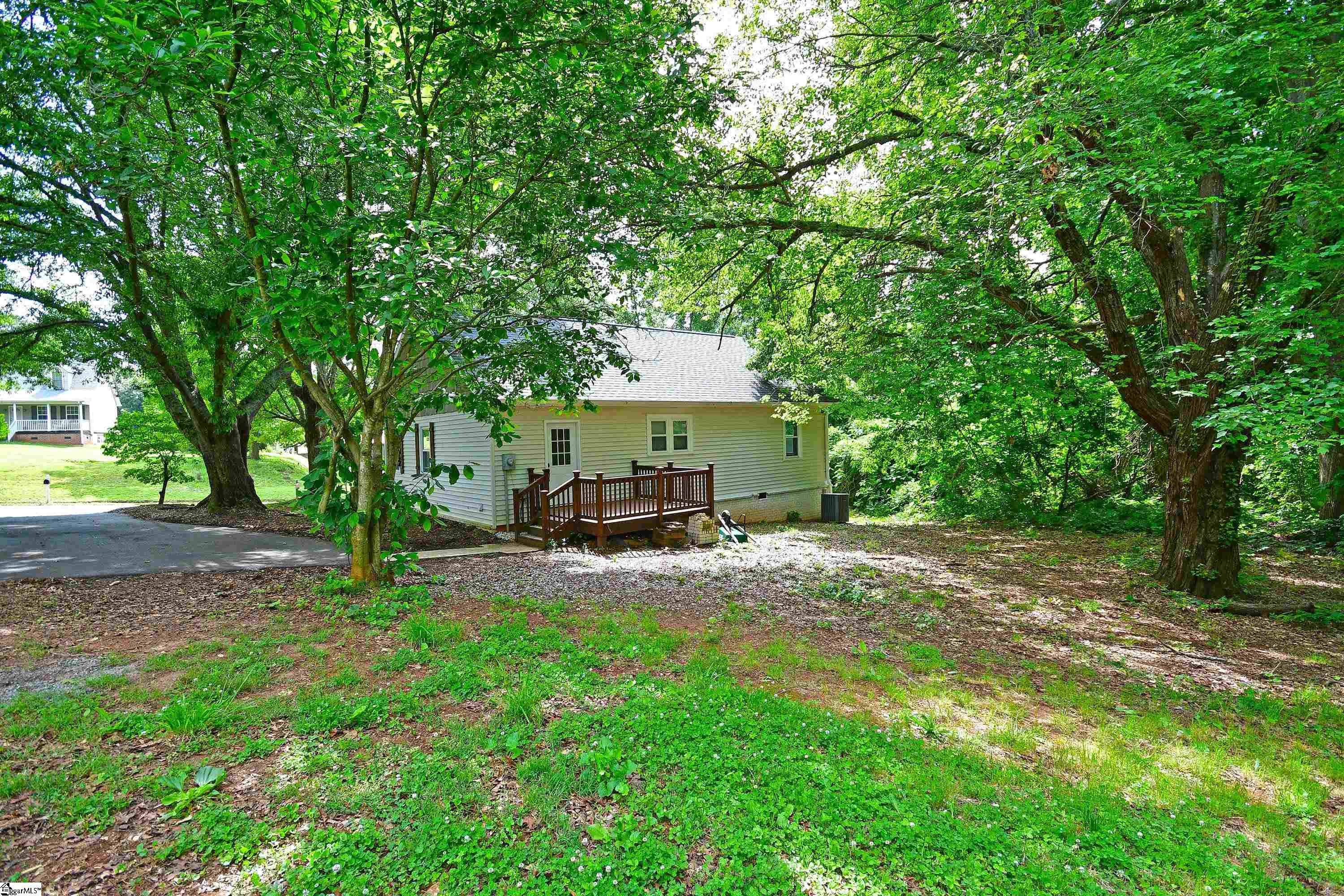 316 Blacksnake Road Pickens, SC 29671 - Photo 7 of 36