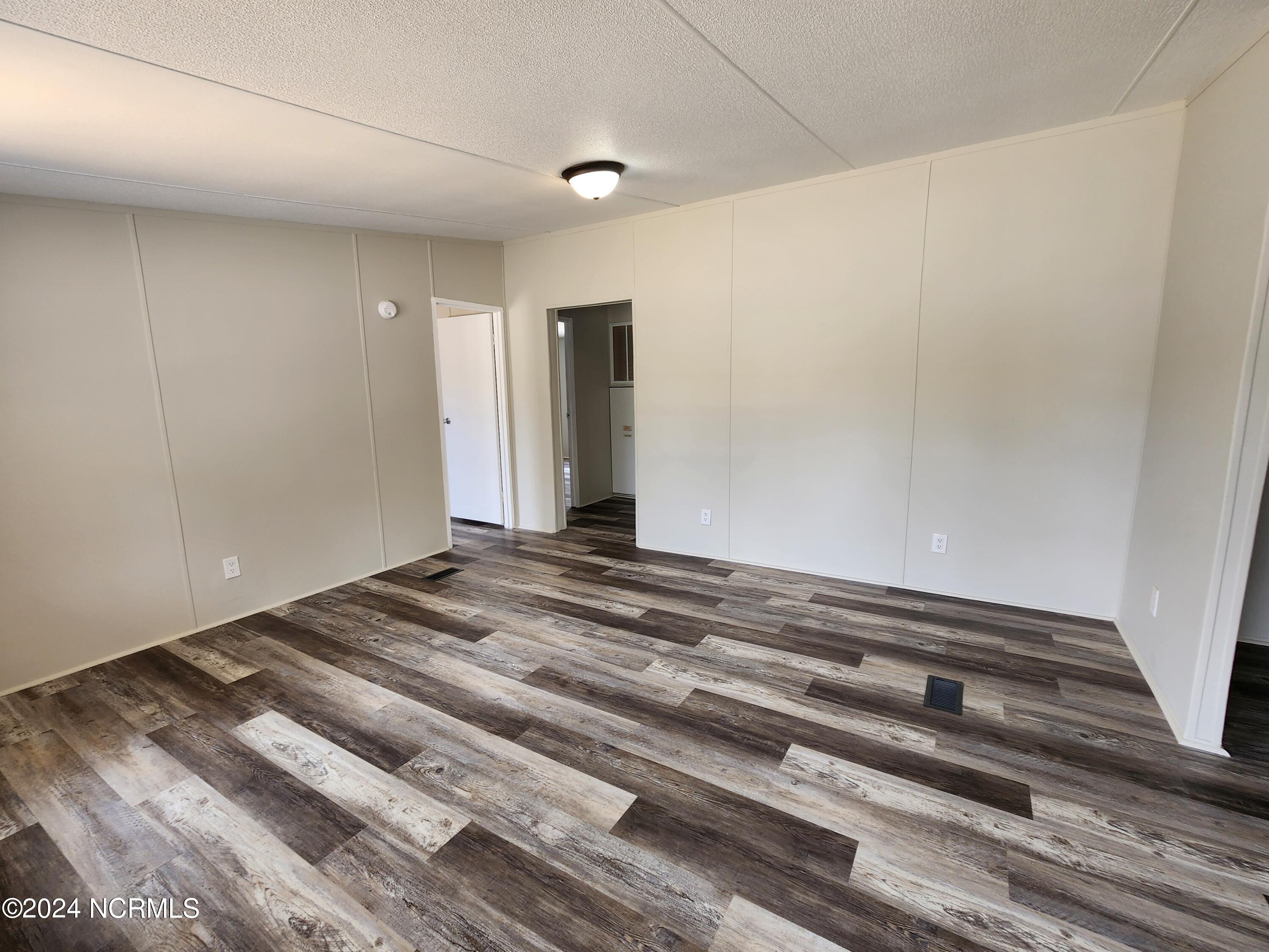 567 Davis Road Garland, NC 28441 - Photo 2 of 10 Den