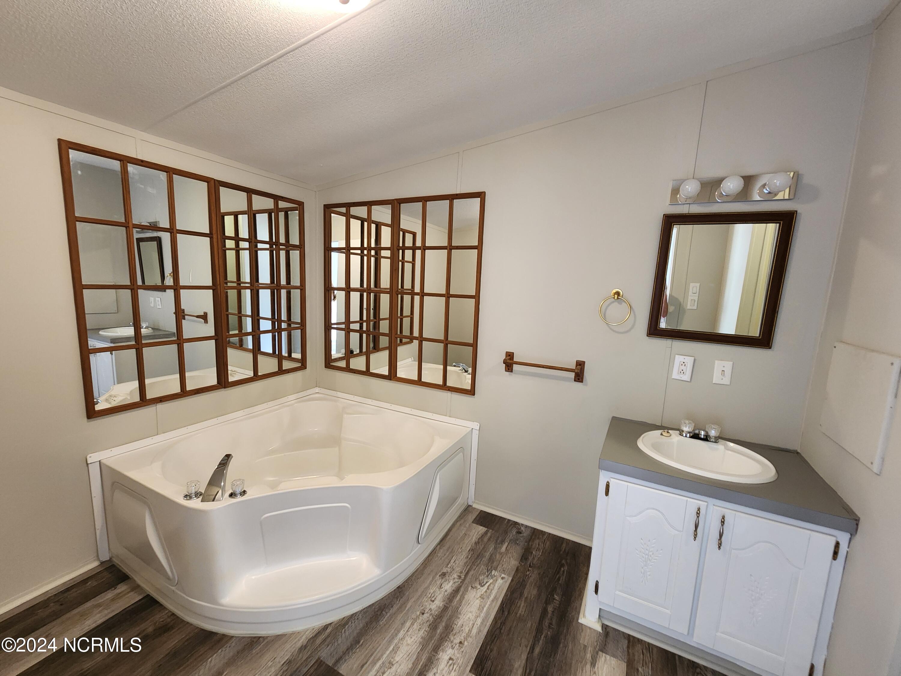 567 Davis Road Garland, NC 28441 - Photo 7 of 10 Primary Bath