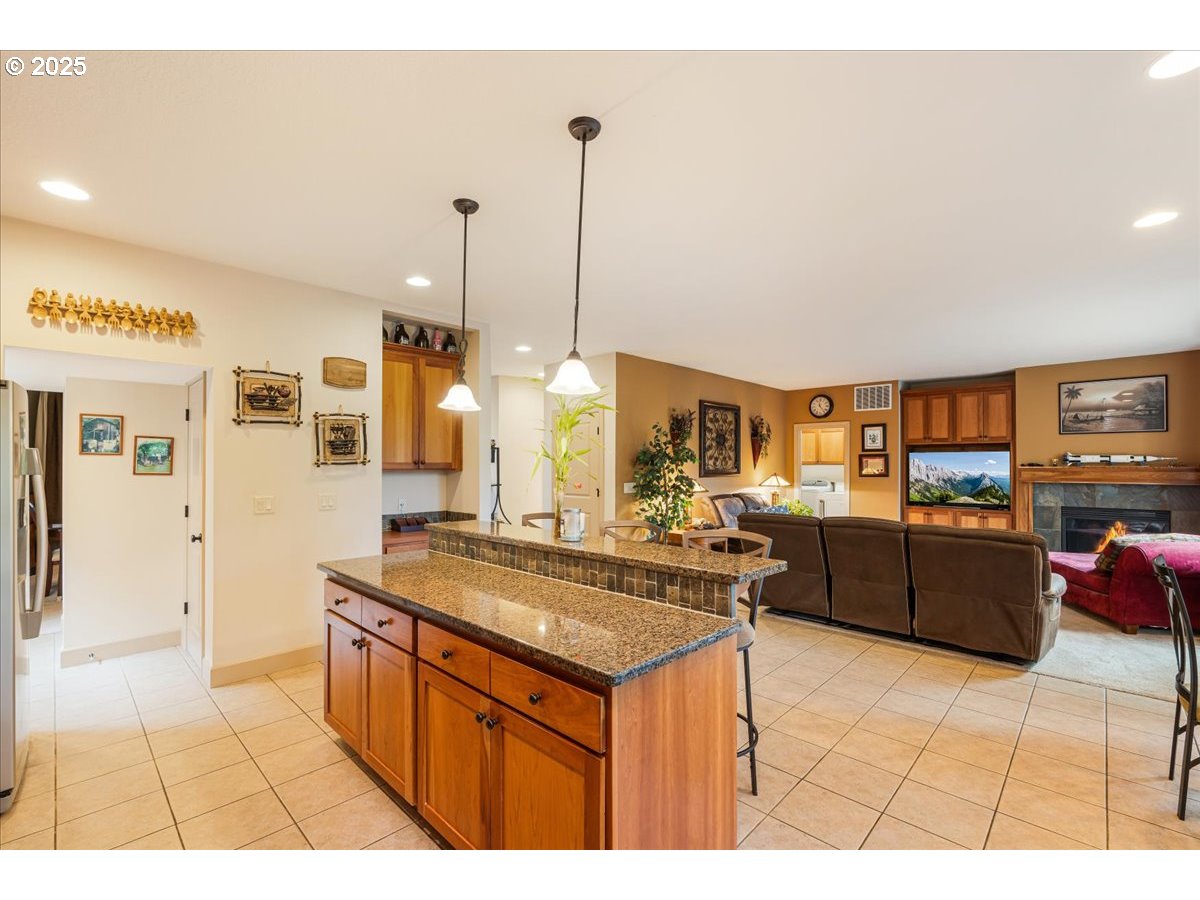 17544 Southwest Keystone Court Beaverton, OR 97007 - Photo 17 of 48 Gallery Image 17