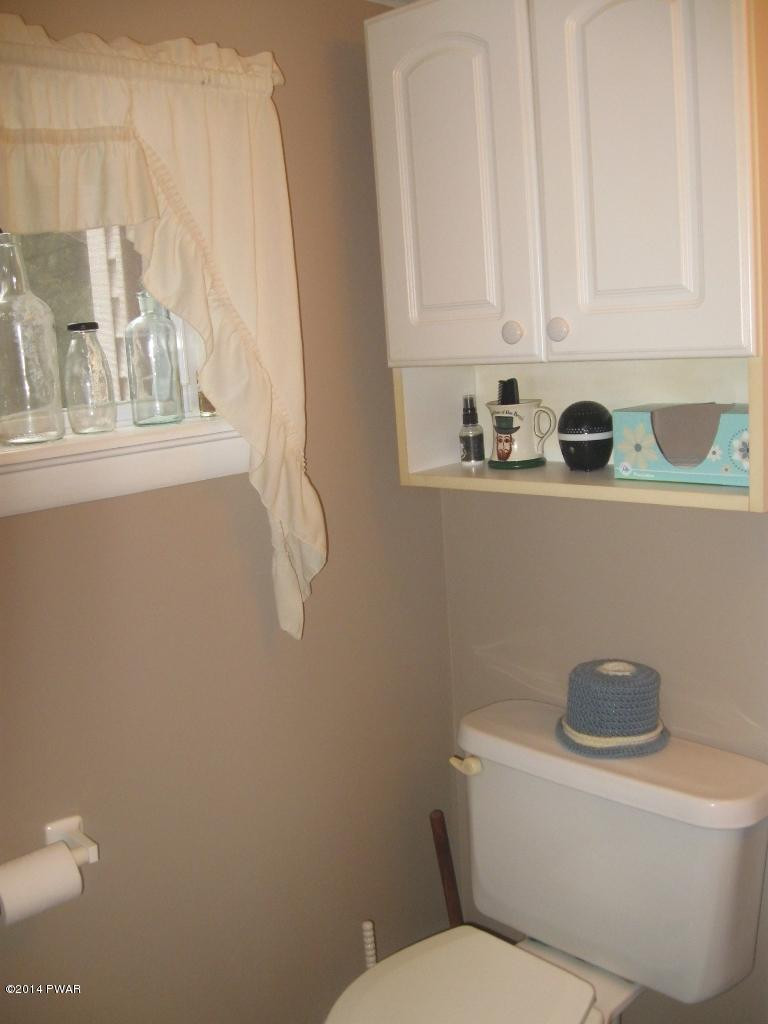 129 Old Schoolhouse Road Greentown, PA 18426 - Photo 17 of 25