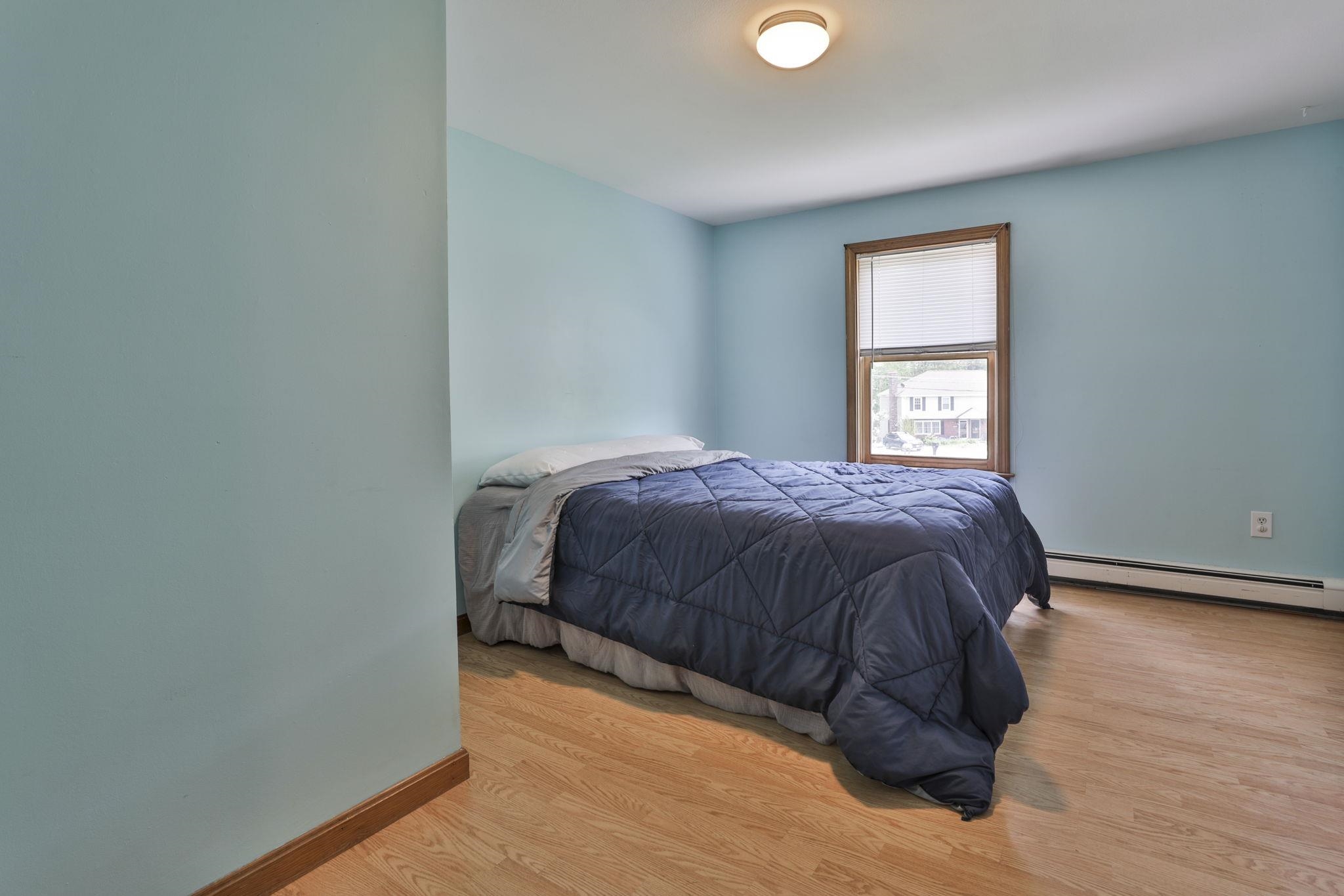 14 R Blueberry Road Derry, NH 03038 - Photo 21 of 33