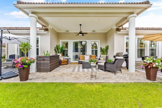 $689,900 | 7584 Regina Court, Myrtle Beach, SC 29572