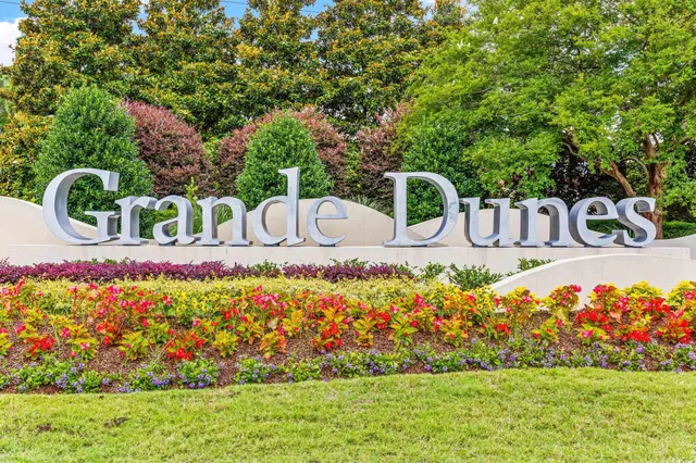 $689,900 | 7584 Regina Court, Myrtle Beach, SC 29572