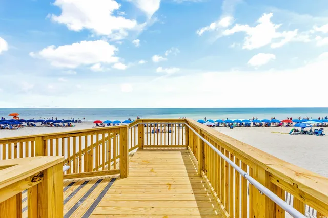 $689,900 | 7584 Regina Court, Myrtle Beach, SC 29572