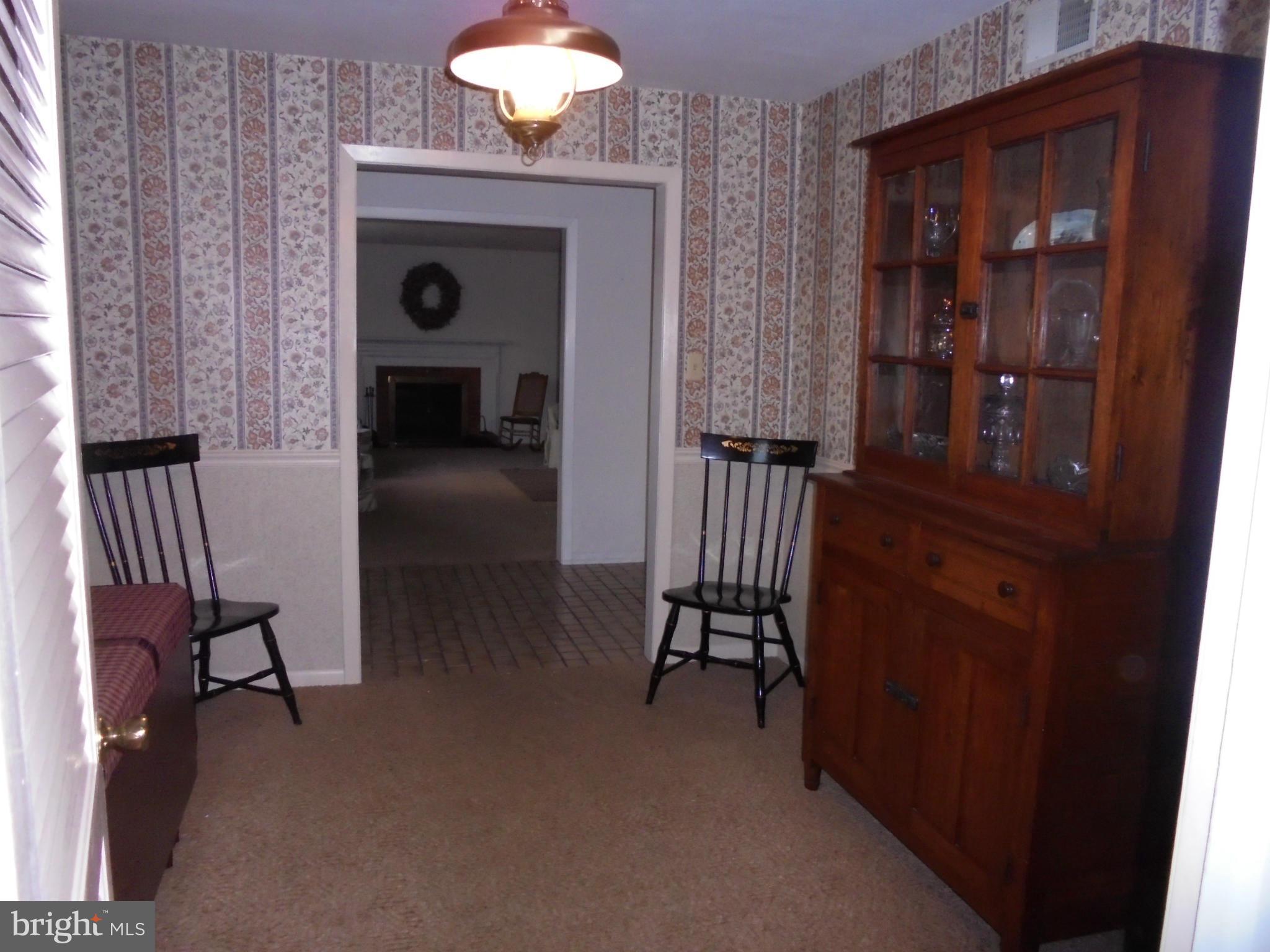 9713 Clover Heights Road Hagerstown, MD 21740 - Photo 8 of 25 Dining Room