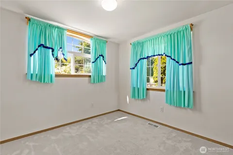$575,000 | 1235 29th Ave Court Southwest, Puyallup, WA 98373