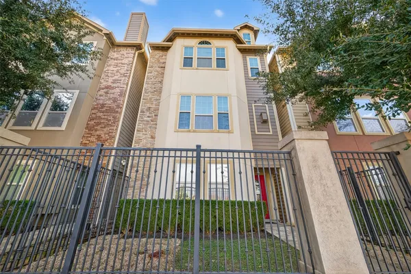 $2,350 | 4208 Old Spanish Trail, Houston, TX 77021