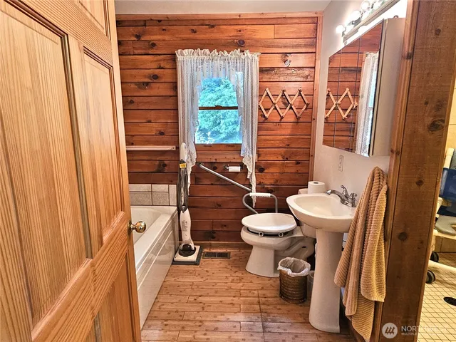 $648,000 | 14091 O Halleran Place Southeast, Olalla, WA 98359