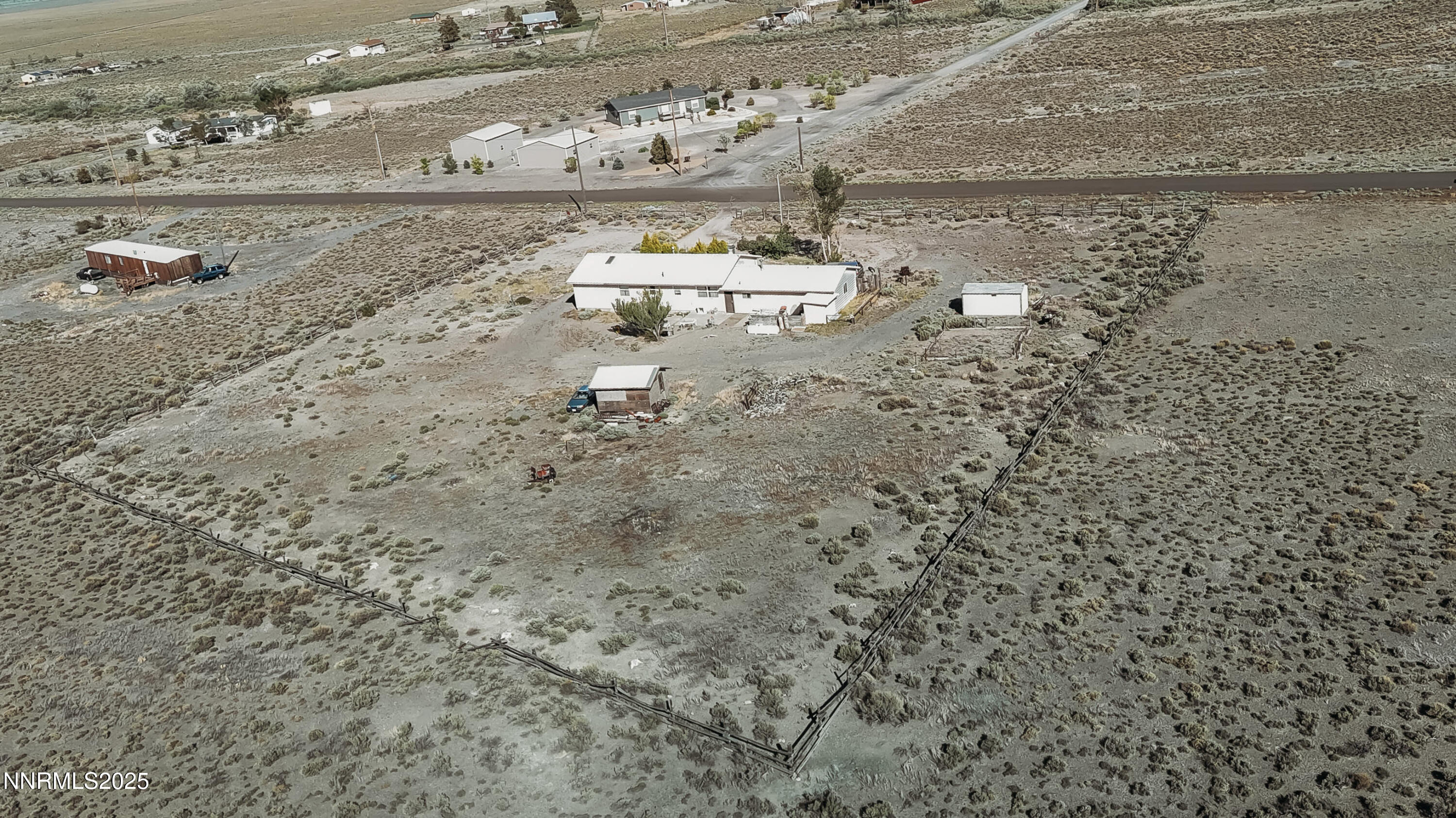 316 Toiyabe Road Kingston, NV 89310 - Photo 5 of 32