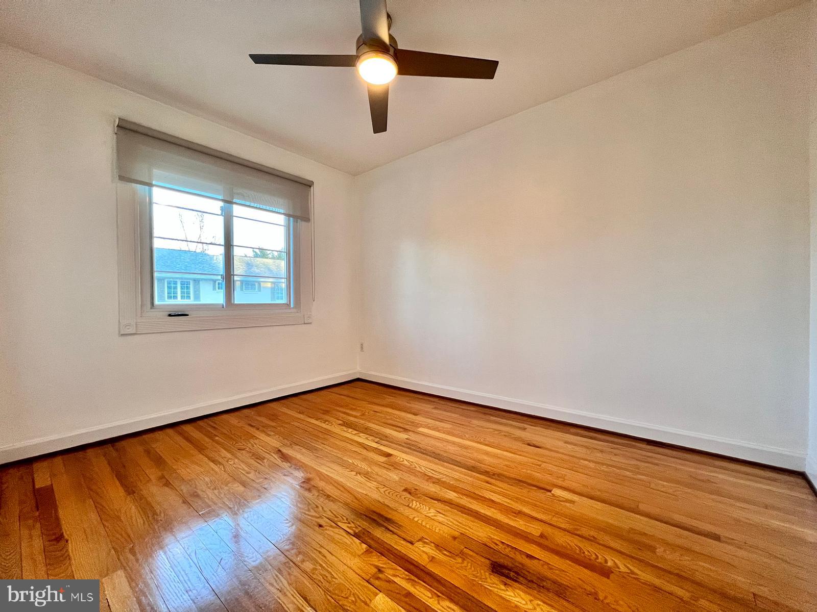 5332 Pooks Hill Road, Unit 30453 Bethesda, MD 20814 - Photo 11 of 20 Bright and airy room with hardwood floors.