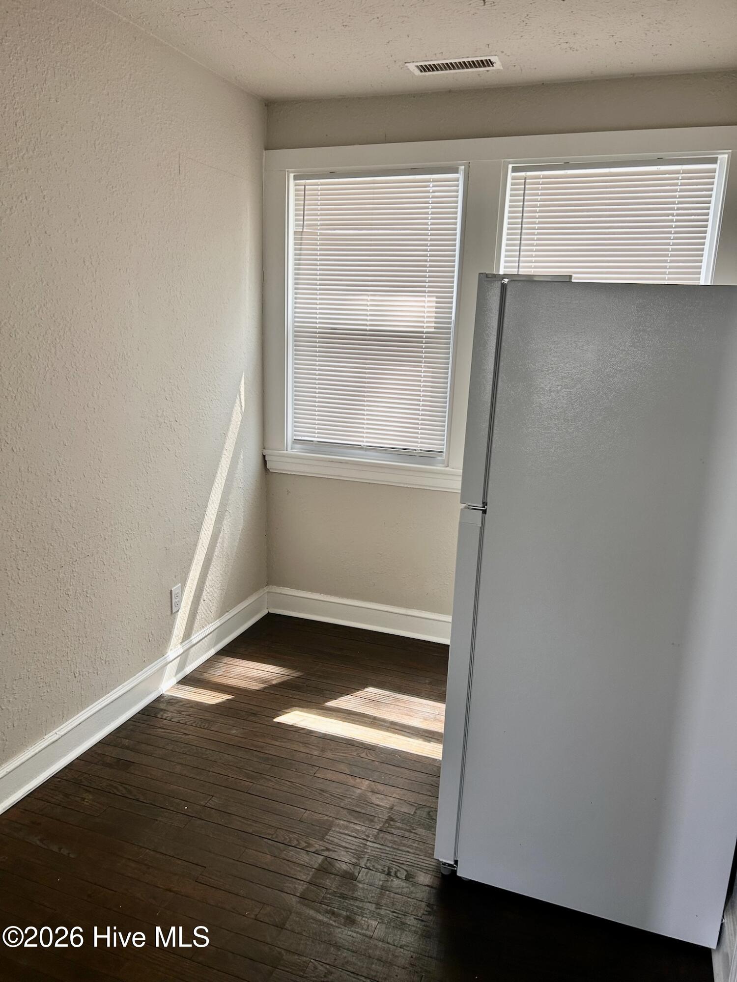 700 Ann Street, Unit 15 Rockingham, NC 28379 - Photo 4 of 12 dinette