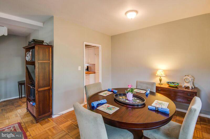 3756 Gunston Road, Unit 2010 Alexandria, VA 22302 - Photo 11 of 26 Dining Room