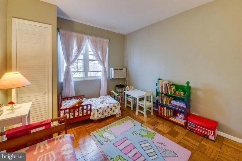 3756 Gunston Road, Unit 2010 Alexandria, VA 22302 - Photo 13 of 26 Bedroom