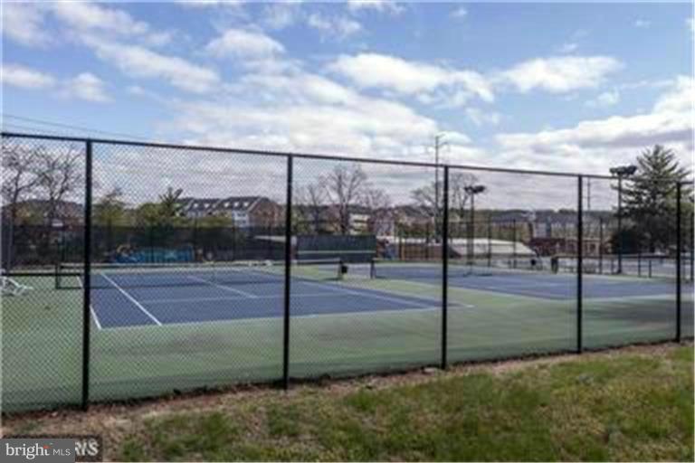 3756 Gunston Road, Unit 2010 Alexandria, VA 22302 - Photo 26 of 26 Community