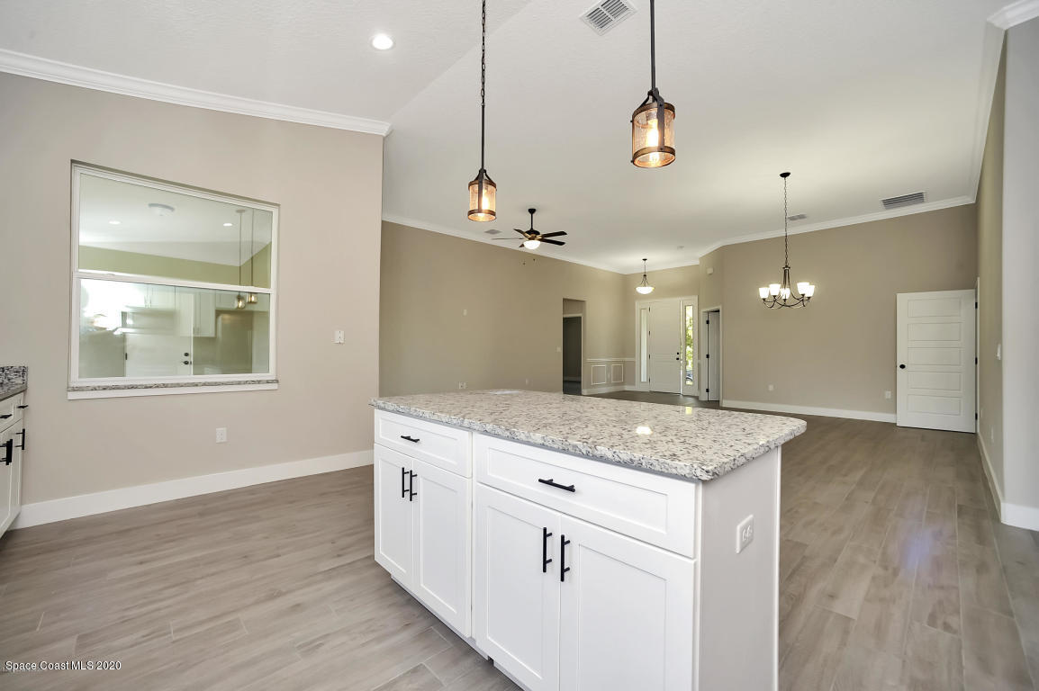 799 Degroodt Road Southwest Palm Bay, FL 32908 - Photo 4 of 21 3