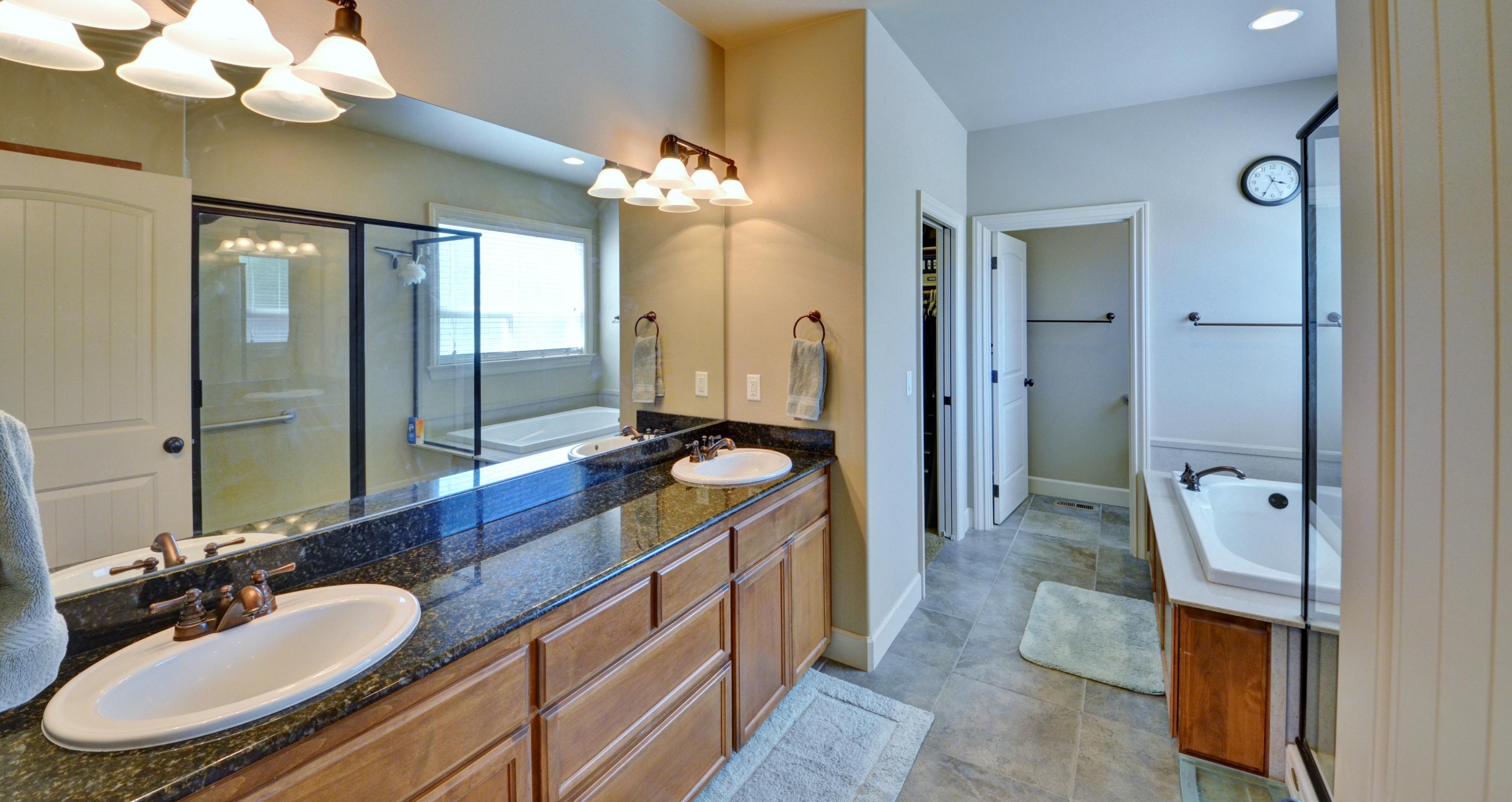 920 Buck Point Street Central Point, OR 97502 - Photo 23 of 40 065