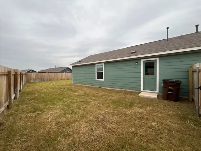 $225,000 | 420 Halfmoon Drive, Lockhart, TX 78644