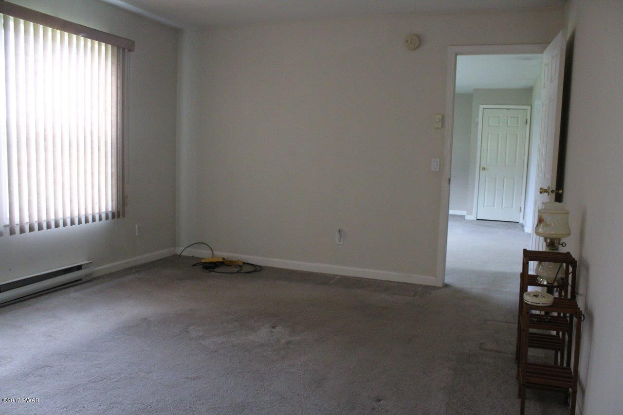 35 Bortree Road Moscow, PA 18444 - Photo 8 of 12