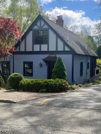 $6,000 | 37 Colles Avenue, Morristown, NJ 07960