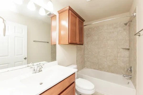 $2,450 | 16915 Sedum Green, Cypress, TX 77429
