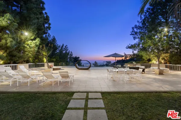 $25,000 | 510 Leslie Lane, Unit A, Beverly Hills, CA 90210