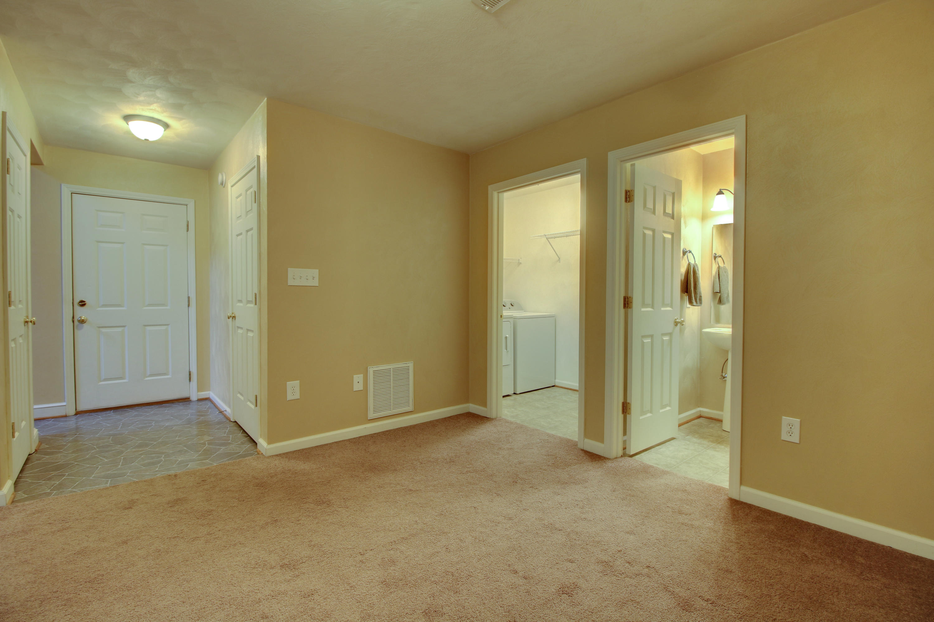4173 Daugherty Road Salem, VA 24153 - Photo 30 of 34 _MG_6408_09_10